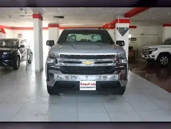  Chevrolet  Silverado  LT  2021  Automatic  0 Km  8 Cylinder  Four Wheel Drive (4WD)  Pick Up  Silver  With Warranty