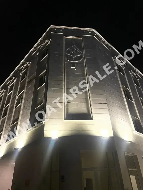 Commercial Shops - Semi Furnished  - Al Wakrah  For Rent  - Al Wakrah