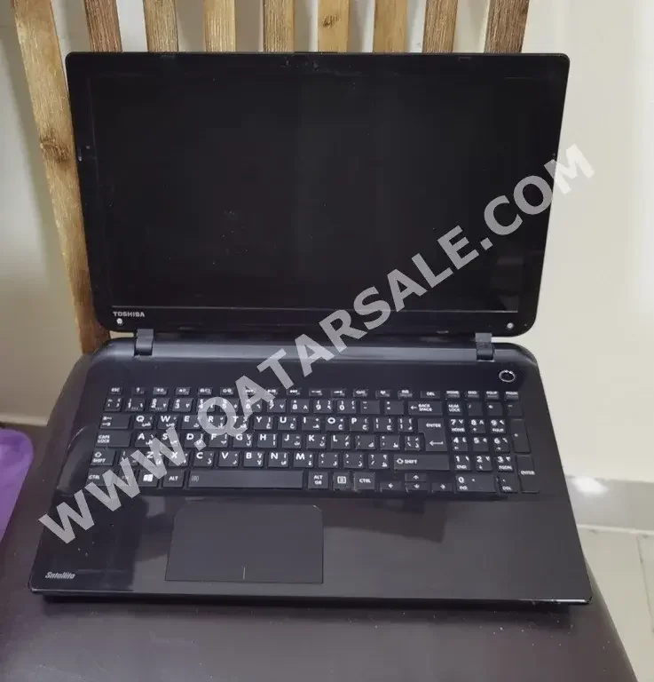Laptops Toshiba  - DynaBook Satellite  - Black  - Windows 10  - Intel  - Core i5  -Memory (Ram): 4 GB