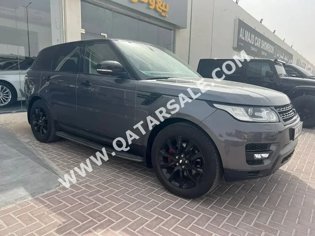 Land Rover  Range Rover  Sport HSE  2014  Automatic  144,000 Km  6 Cylinder  Four Wheel Drive (4WD)  SUV  Gray  With Warranty