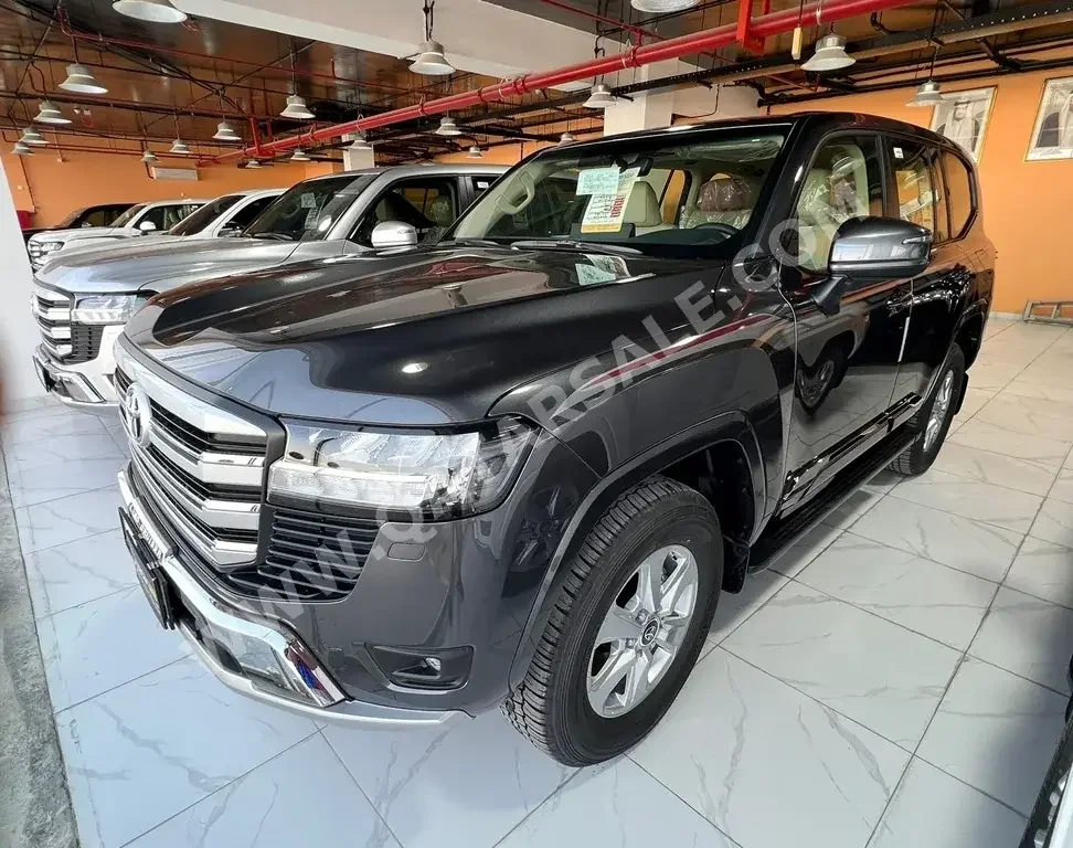 Toyota  Land Cruiser  GXR  2023  Automatic  0 Km  6 Cylinder  Four Wheel Drive (4WD)  SUV  Gray  With Warranty