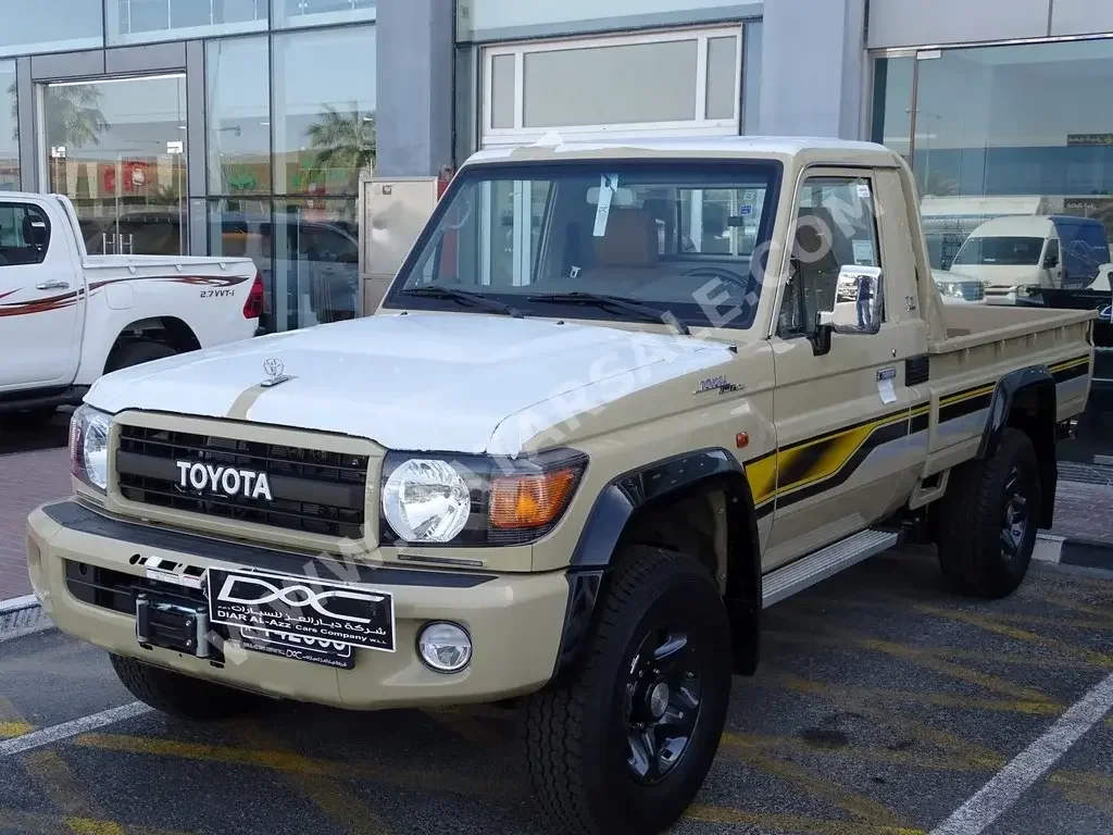 Toyota  Land Cruiser  LX  2022  Manual  0 Km  6 Cylinder  Four Wheel Drive (4WD)  Pick Up  Beige  With Warranty