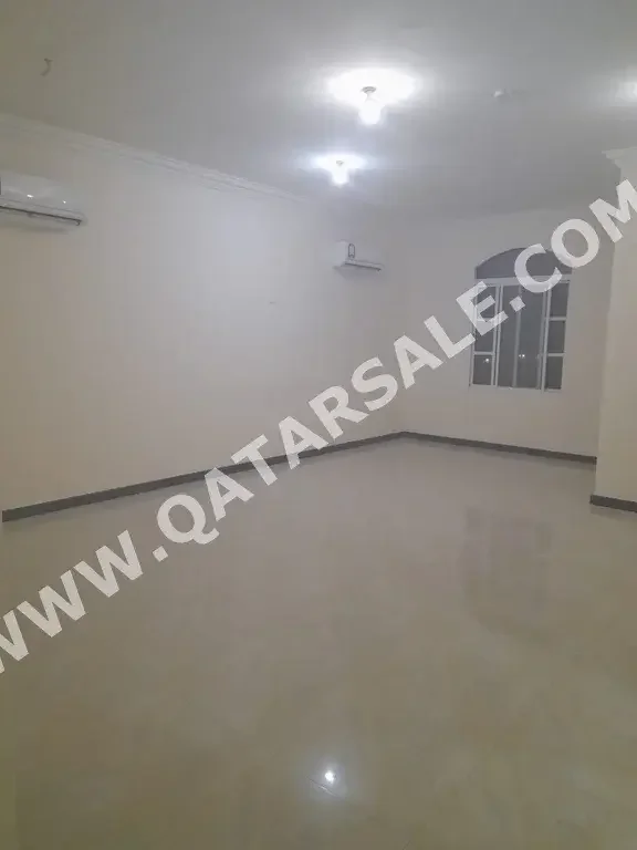 Labour Camp Family Residential  - Fully Furnished  - Doha  - Al Sadd  - 7 Bedrooms