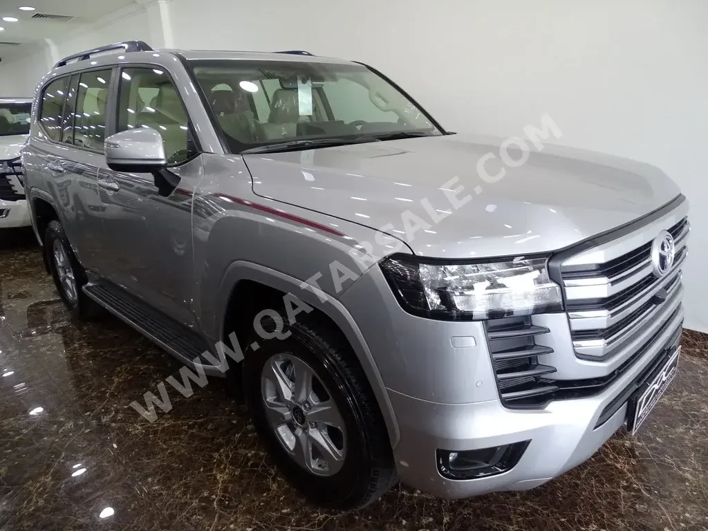 Toyota  Land Cruiser  GXR  2023  Automatic  0 Km  6 Cylinder  Four Wheel Drive (4WD)  SUV  Silver  With Warranty