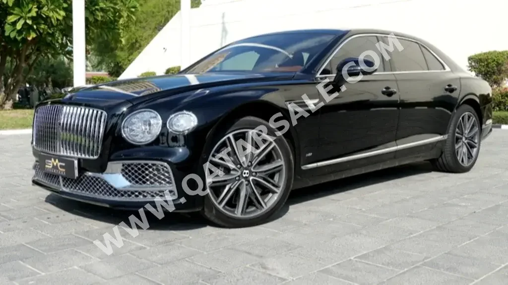 Bentley  Continental  Flying Spur  2022  Automatic  442 Km  8 Cylinder  All Wheel Drive (AWD)  Sedan  Black  With Warranty