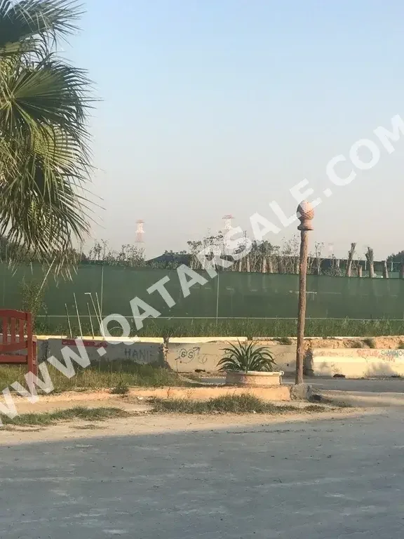 Farms & Resorts Not Furnished  Umm Salal  4 Bedrooms