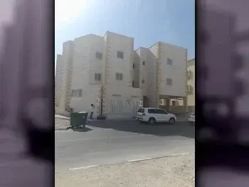 Buildings, Towers & Compounds - Family Residential  - Doha  - Fereej Al Hitmi  For Sale