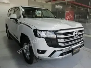 Toyota  Land Cruiser  GXR  2023  Automatic  0 Km  6 Cylinder  Four Wheel Drive (4WD)  SUV  White  With Warranty