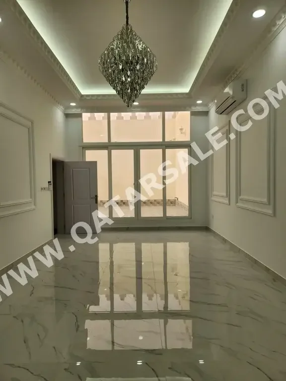 Family Residential  - Not Furnished  - Al Daayen  - Al Khisah  - 4 Bedrooms